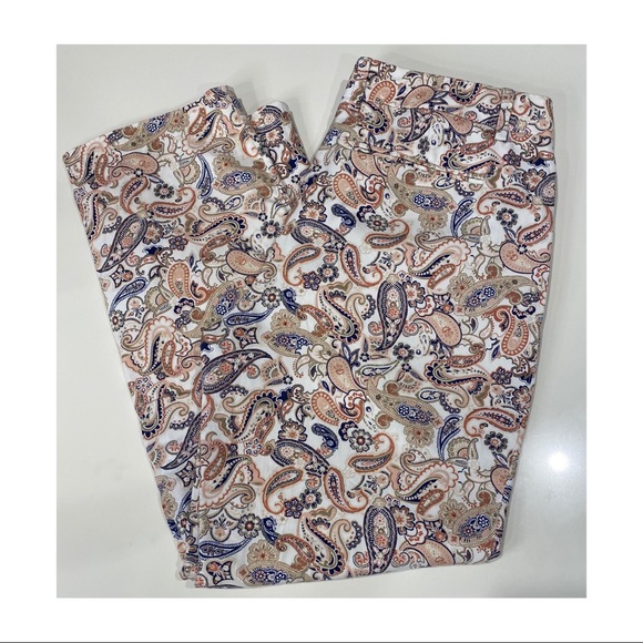 Women’s Sportscraft cropped Capri length pants paisley print size 10 zip button - Picture 3 of 10